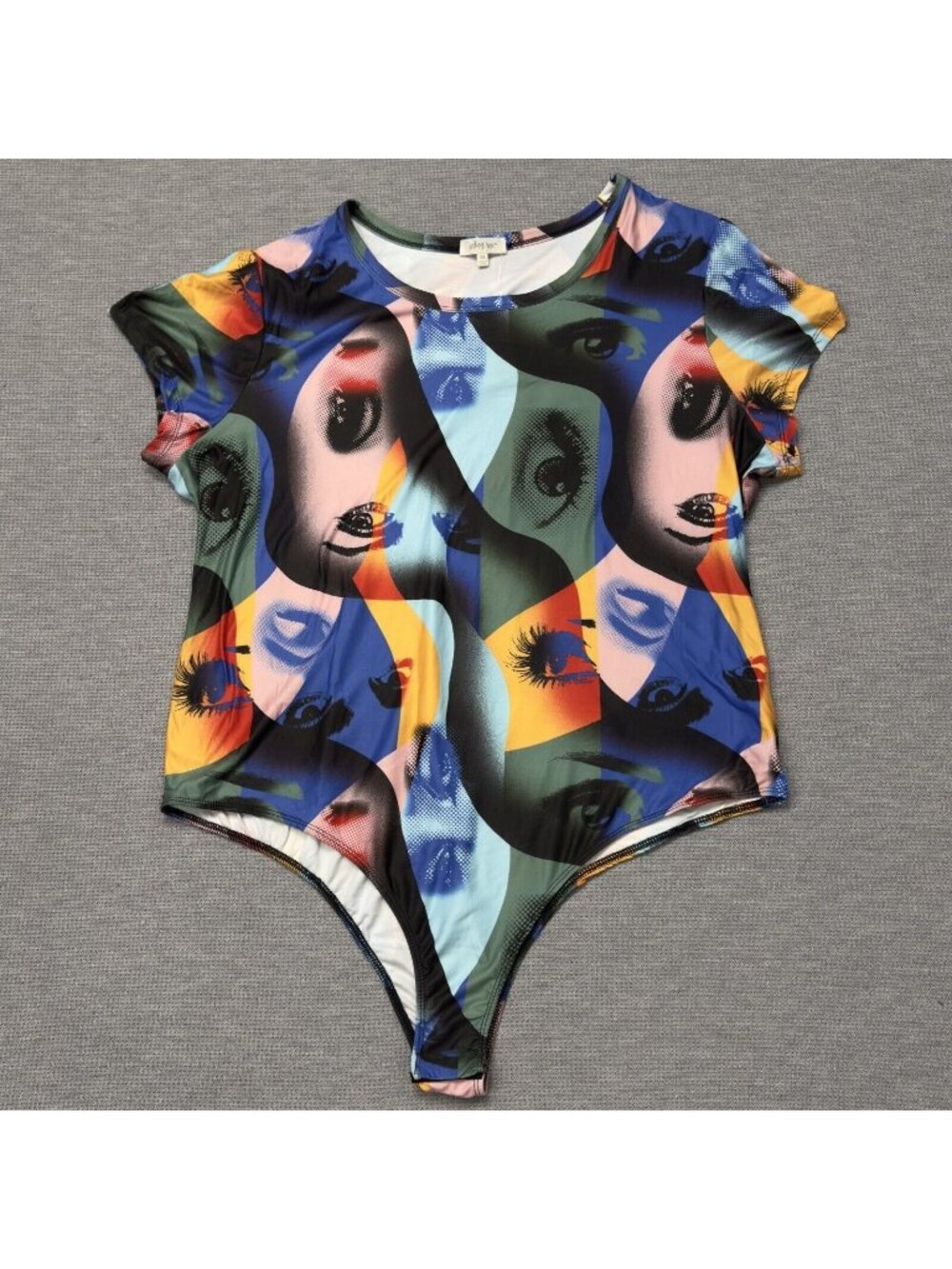 Urban Rose Short Sleeve Bodysuit Womens Size 3X Vibrant Abstract Stretch NWT